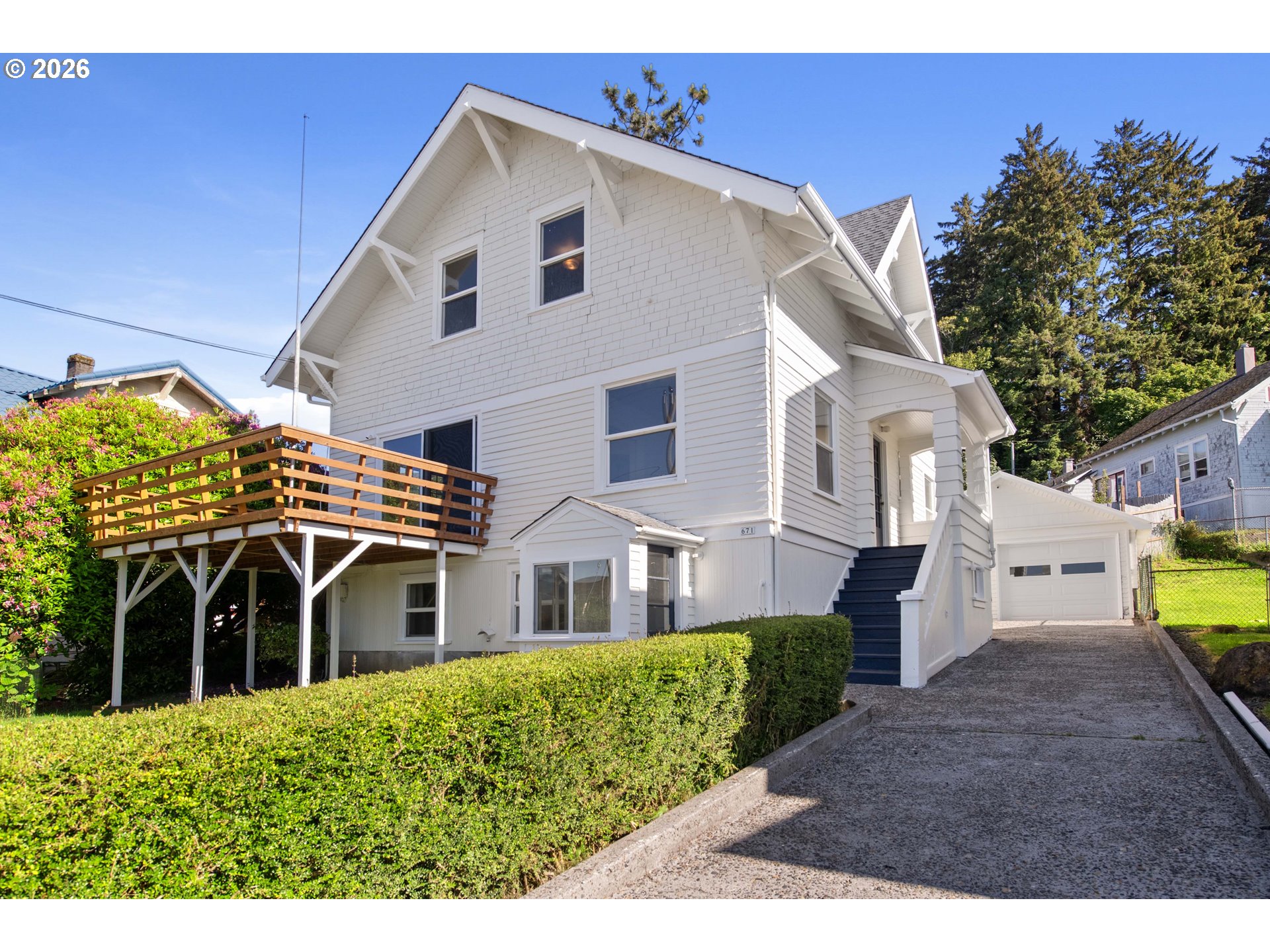 671 Florence Avenue Astoria, OR 97103 - Photo 2 of 48 Exterior