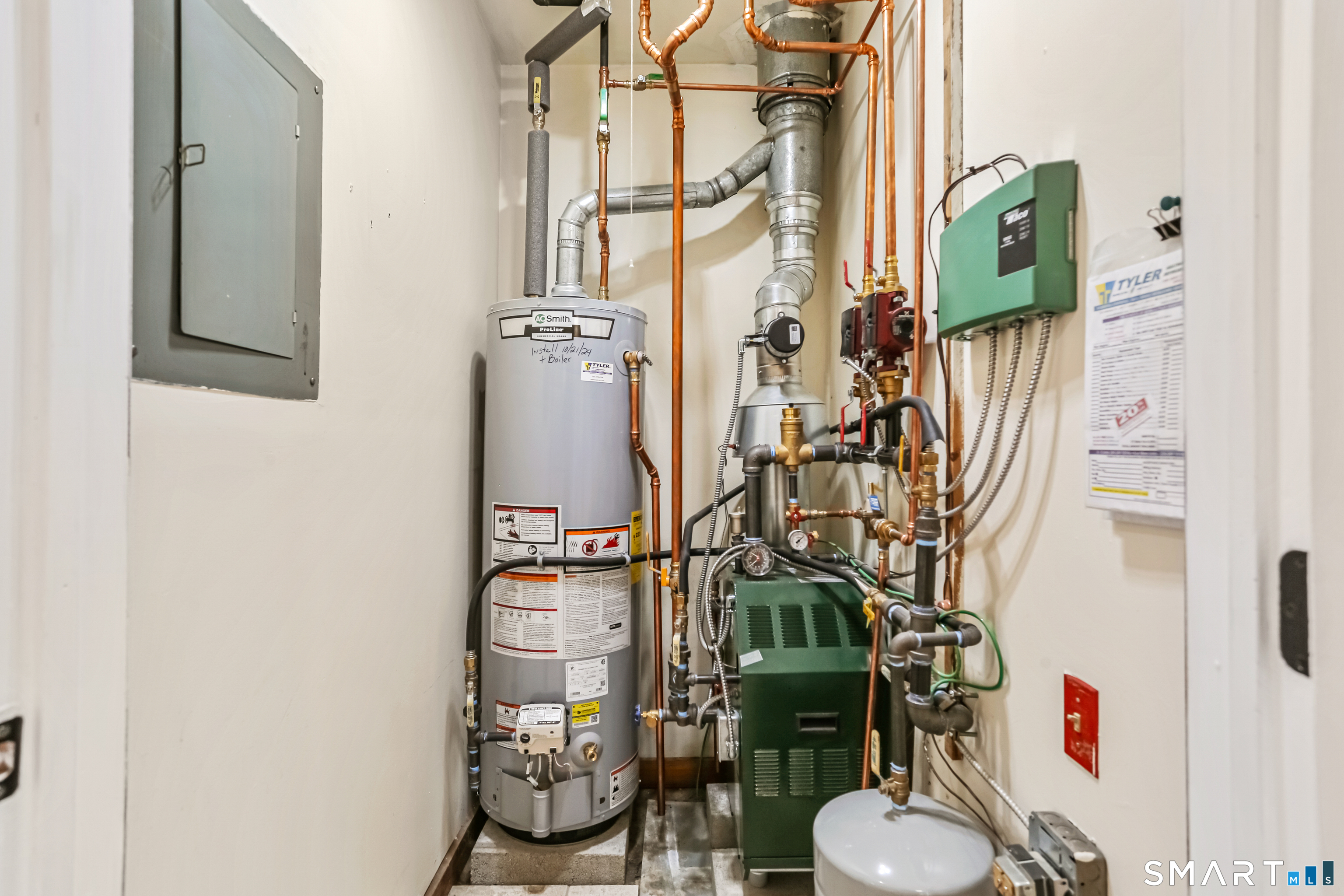 335 Woodend Road Stratford, CT 06615 - Photo 23 of 31