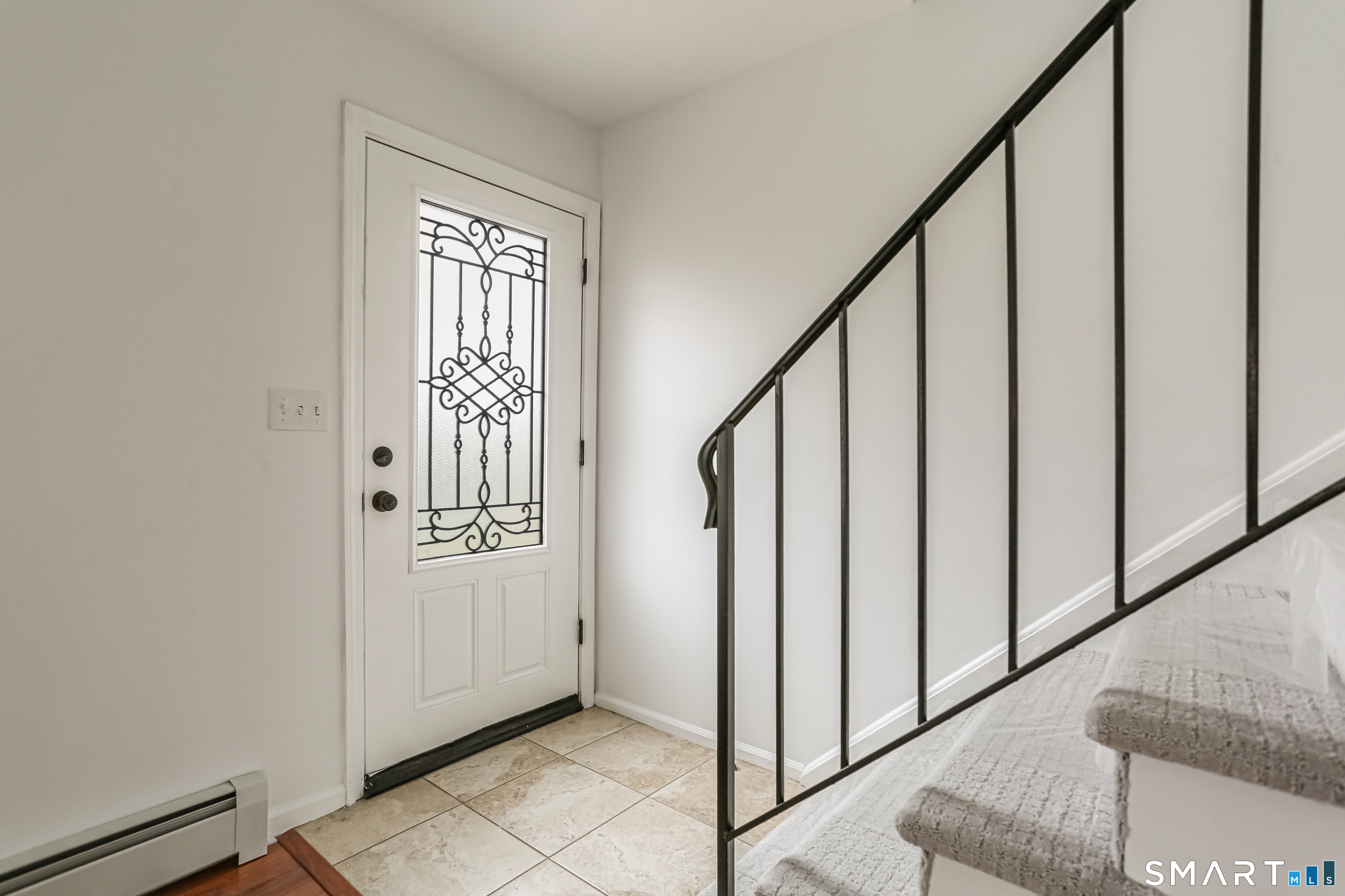 335 Woodend Road Stratford, CT 06615 - Photo 5 of 31