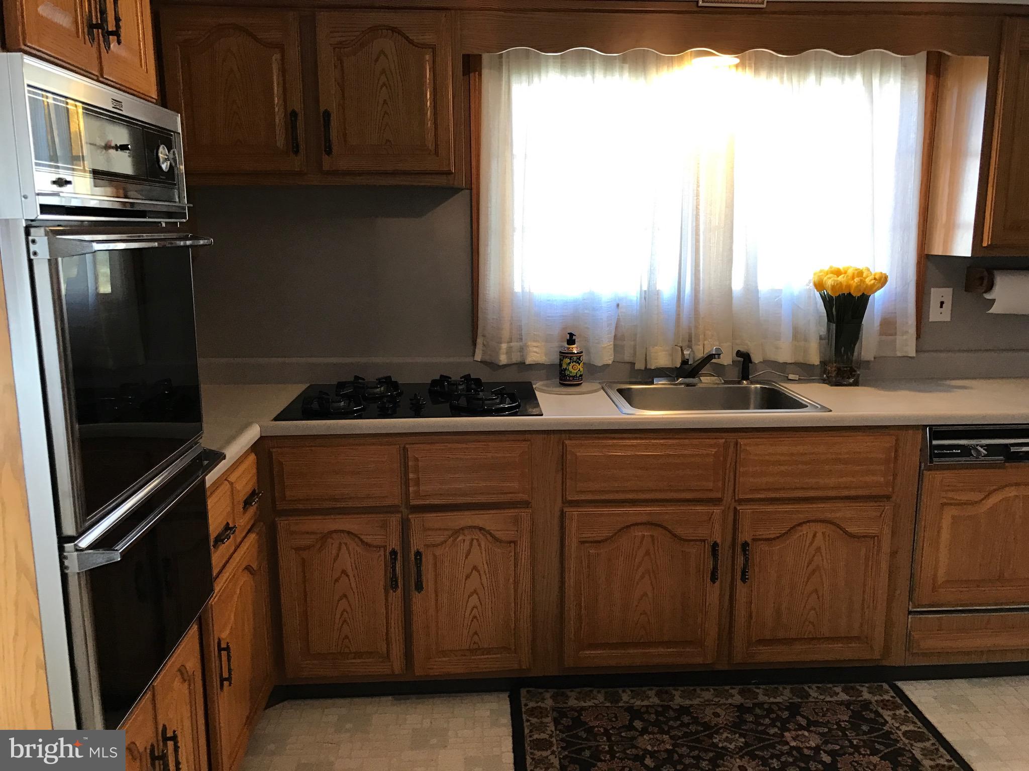 140 Avondale Road Norristown, PA 19403 - Photo 7 of 15 Gallery Image 7
