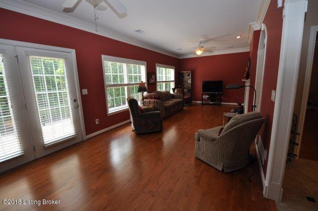 10511 Rile Road Louisville, KY 40223 - Photo 24 of 30 Family room