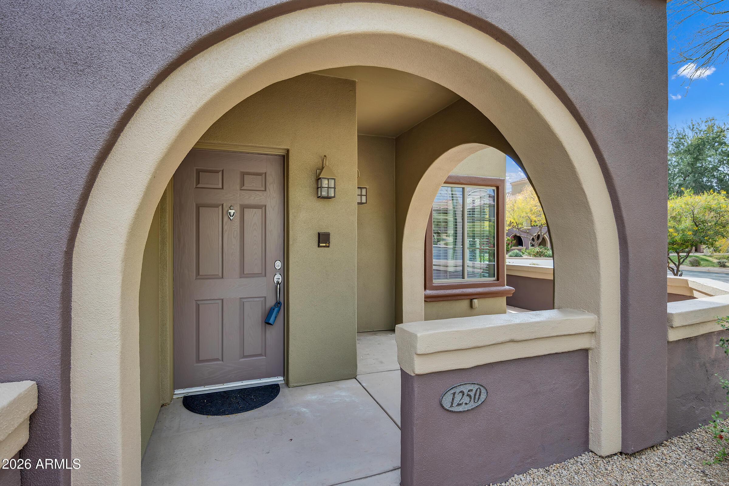 3935 East Rough Rider Road, Unit 1250 Phoenix, AZ 85050 - Photo 3 of 29 a view of living room
