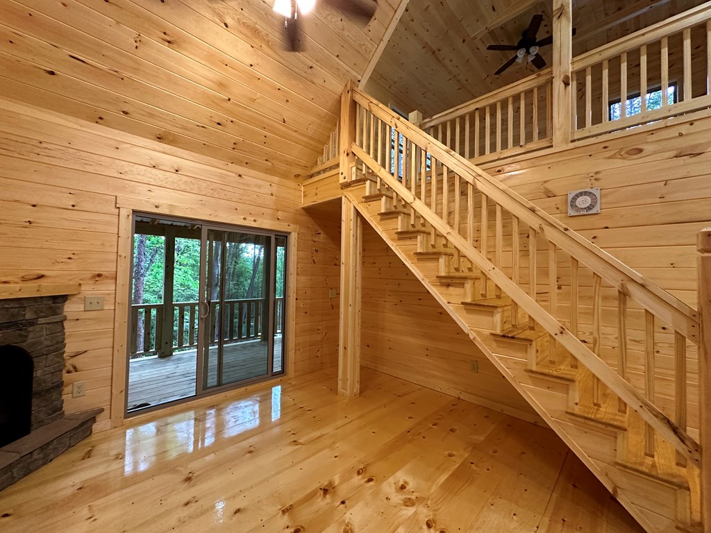 24 Lakeside View Trail Murphy, NC 28906 - Photo 12 of 20 a view of an entryway