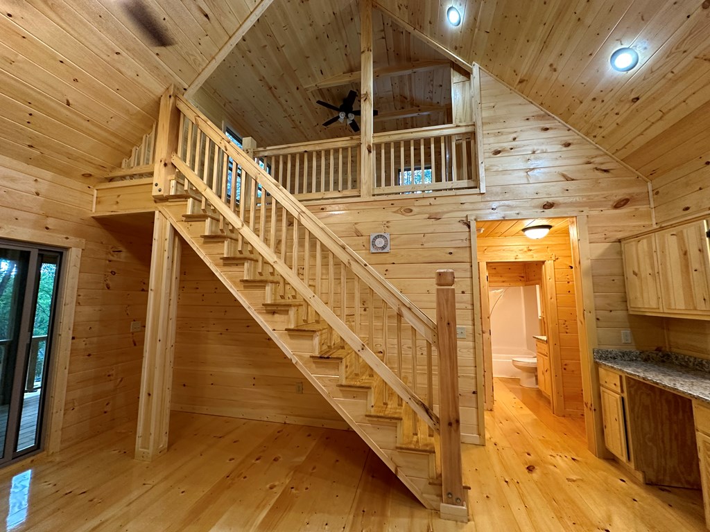 24 Lakeside View Trail Murphy, NC 28906 - Photo 13 of 20 a view of entryway and hall with wooden floor