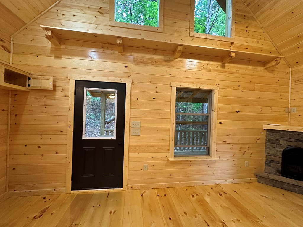 24 Lakeside View Trail Murphy, NC 28906 - Photo 10 of 20 a front view of a house with an empty space