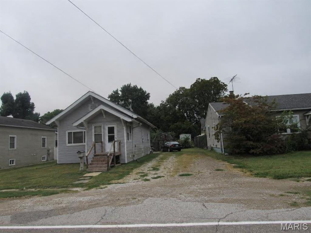 602 Staunton Road Gillespie, IL 62033 - Photo 2 of 2 Gallery Image 2