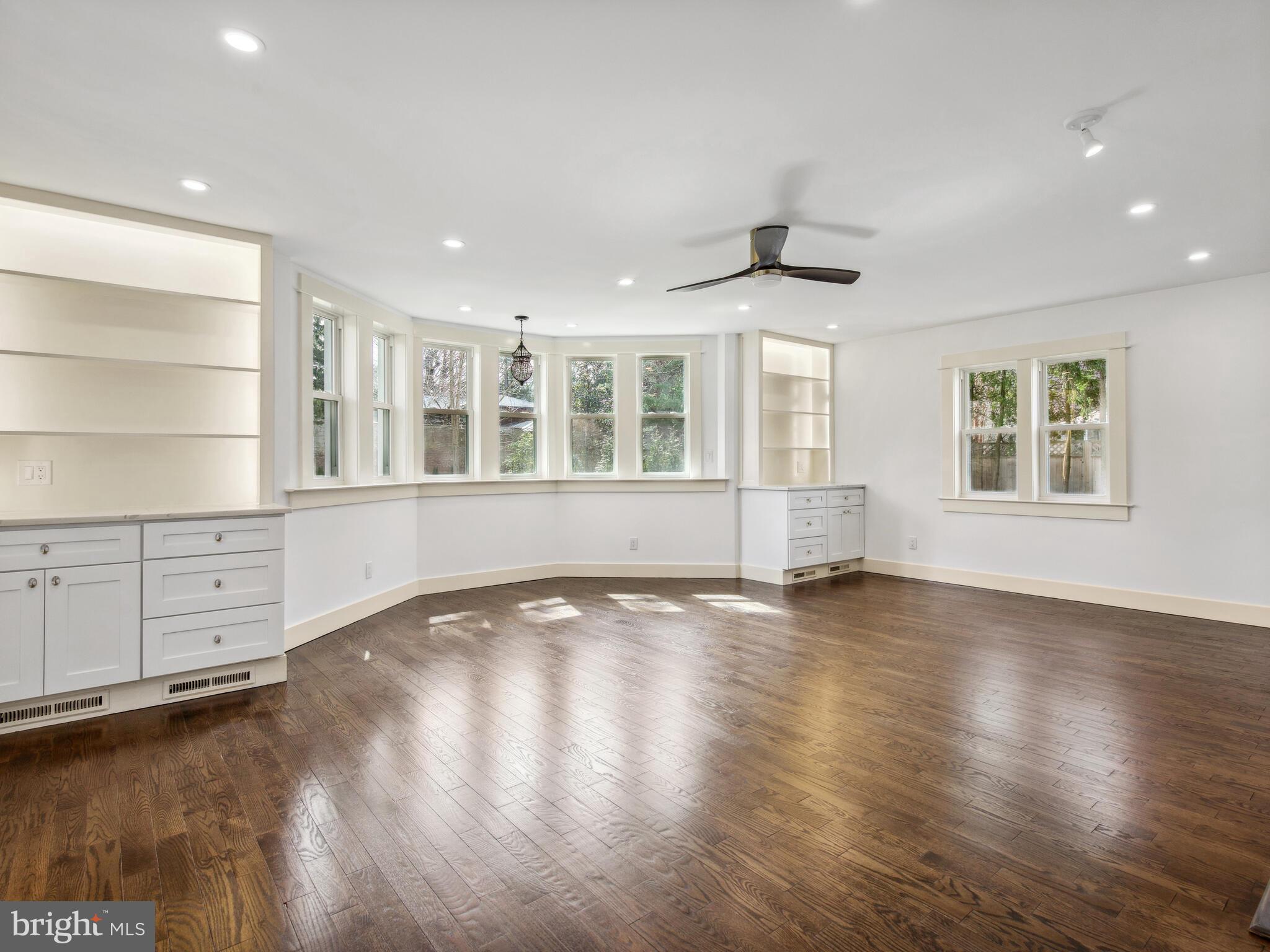 2 Campbelton Circle Princeton, NJ 08540 - Photo 15 of 55 Living room with built in shelving