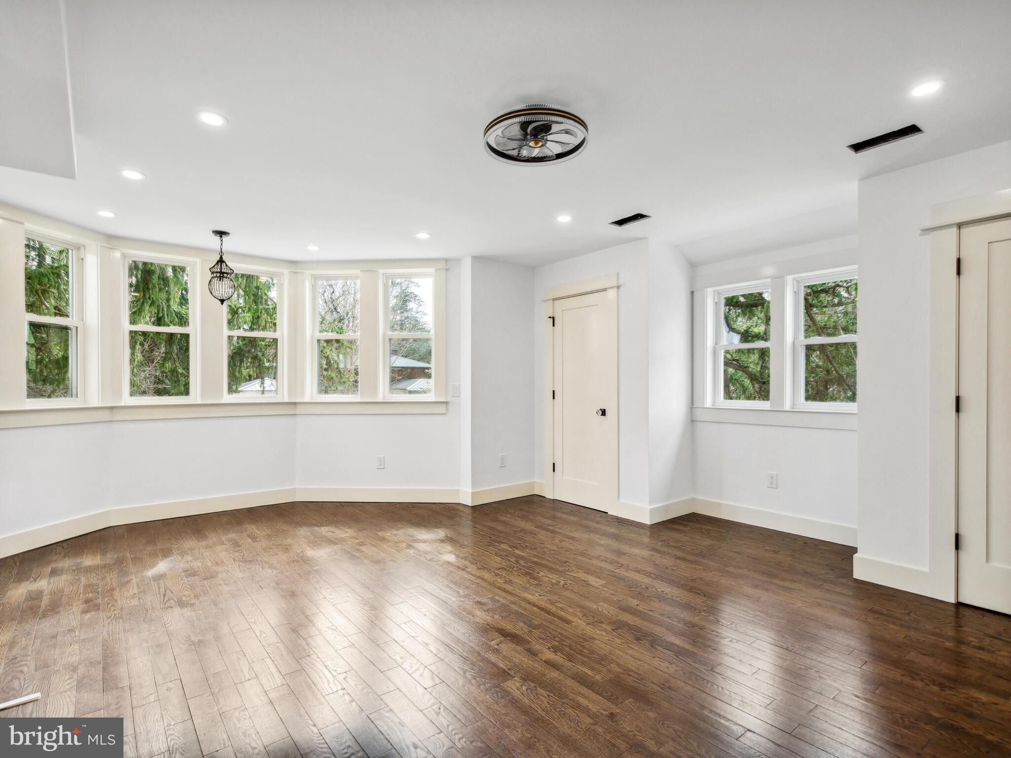 2 Campbelton Circle Princeton, NJ 08540 - Photo 48 of 55 Owners suite