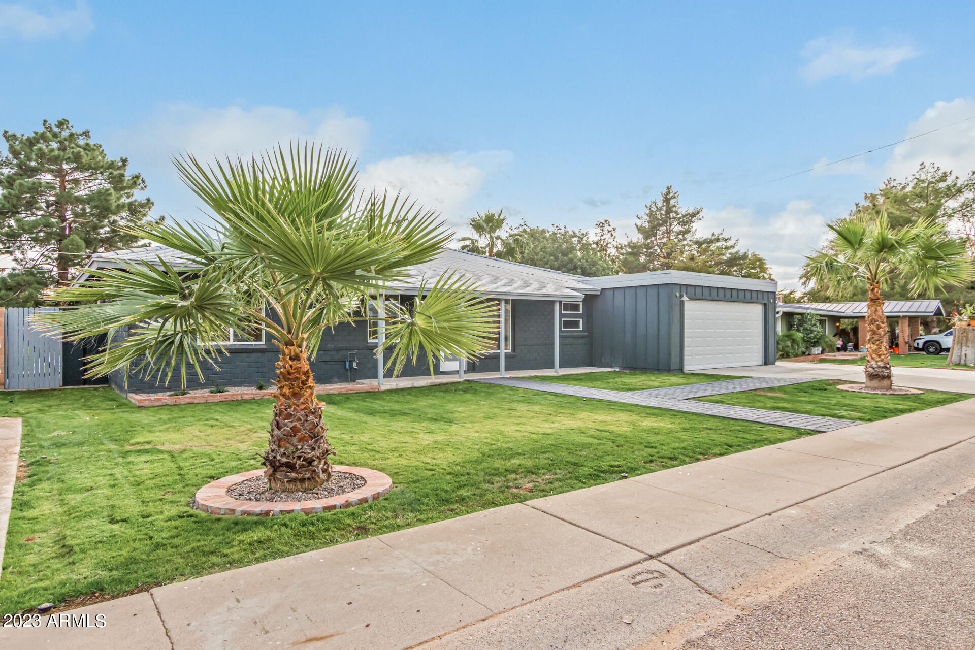 3733 East Piccadilly Road Phoenix, AZ 85018 - Photo 1 of 28 0007-02 - Piccadilly