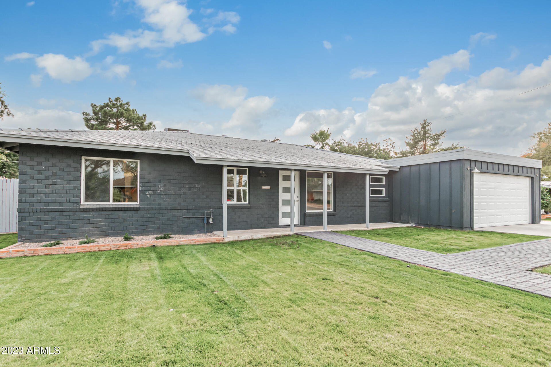 3733 East Piccadilly Road Phoenix, AZ 85018 - Photo 2 of 28 0009-03 - Piccadilly
