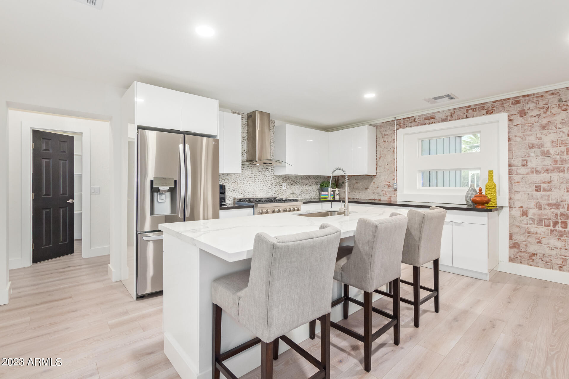 3733 East Piccadilly Road Phoenix, AZ 85018 - Photo 7 of 28 0021-15 - Piccadilly