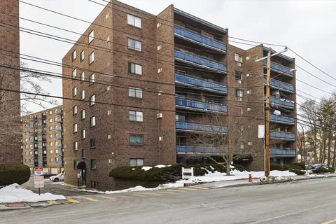 $380,000 | 32 Whites Avenue, Unit D65, Watertown, MA 02472