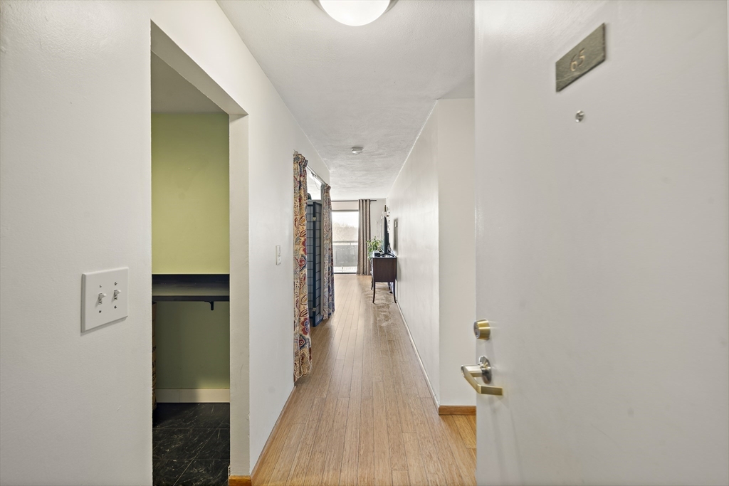 32 Whites Avenue, Unit D65 Watertown, MA 02472 - Photo 4 of 31