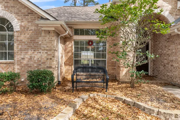 $355,000 | 1302 Pine Trail, Tomball, TX 77375