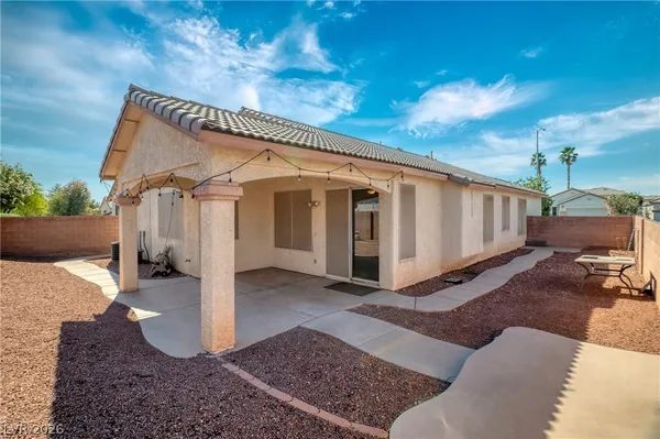 $2,250 | 2806 Bahama Point Avenue, North Las Vegas, NV 89031