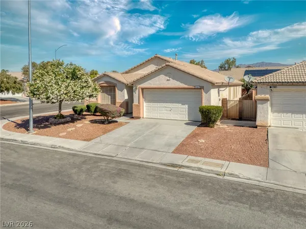 $2,250 | 2806 Bahama Point Avenue, North Las Vegas, NV 89031