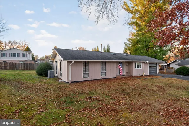 $600,000 | 10 Heritage Hills Court, Brookeville, MD 20833