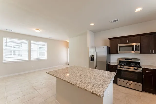 $1,550 | 354 Hortus Drive, Kyle, TX 78640