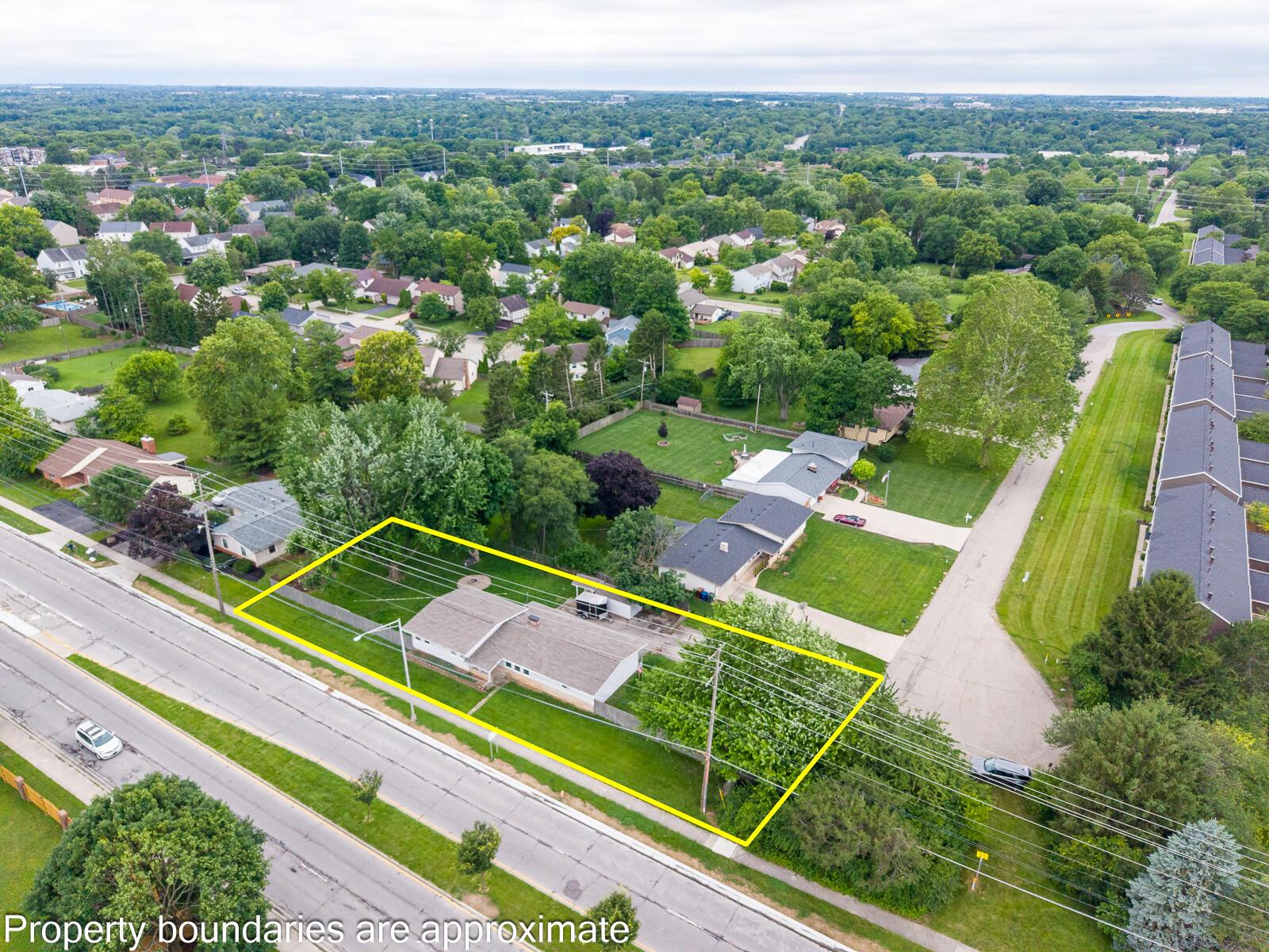 2905 West Case Road Columbus, OH 43235 - Photo 3 of 51