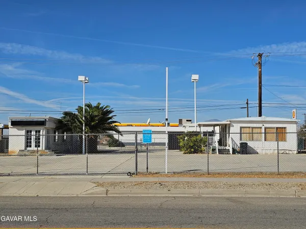 $345,970 | 16043 K Street, Mojave, CA 93501