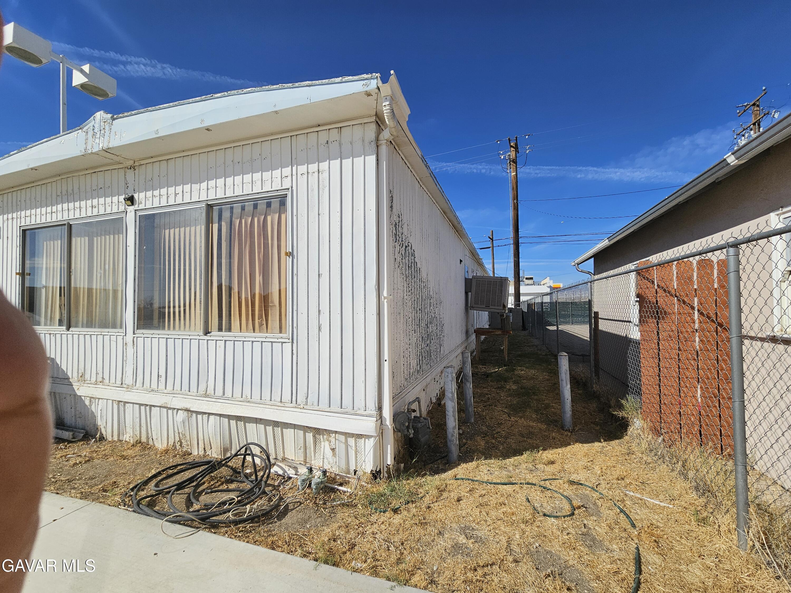 16043 K Street Mojave, CA 93501 - Photo 7 of 8 a view of a backyard