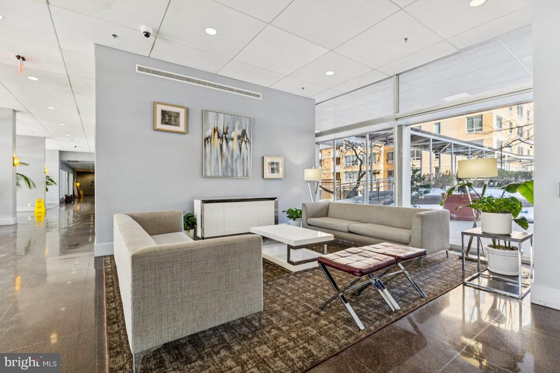 800 4th Street Southwest, Unit S413 Washington, DC 20024 - Photo 15 of 25