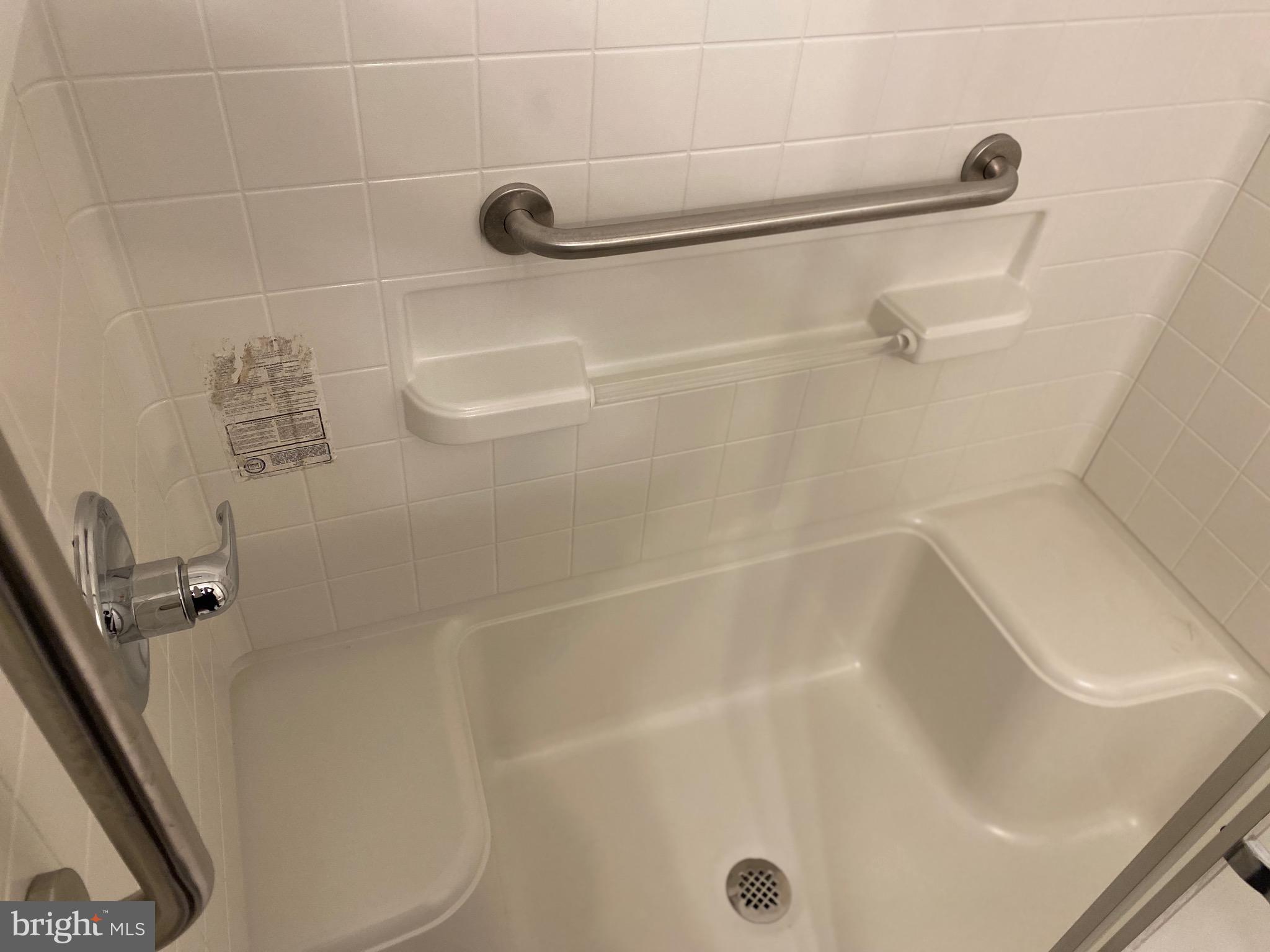 3842 Fairdale Road Philadelphia, PA 19154 - Photo 8 of 27 Shower with 2 seats