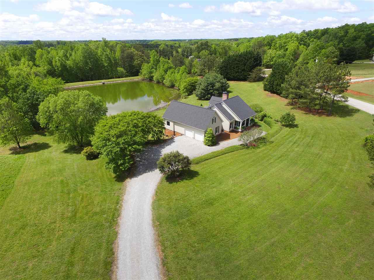 305 Bowers Road Travelers Rest, SC 29690 - Photo 3 of 25