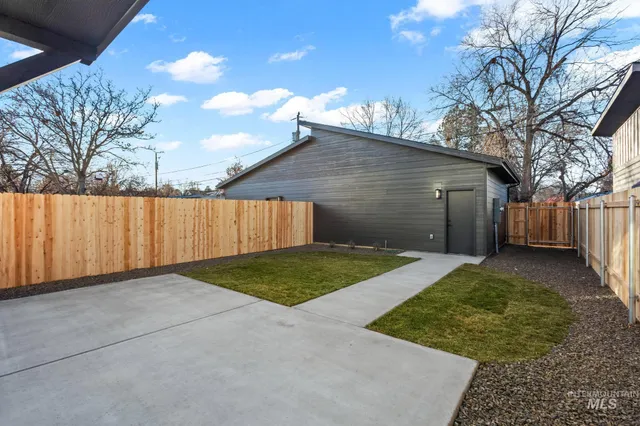 $554,999 | 2109 South Pacific Street, Boise, ID 83705