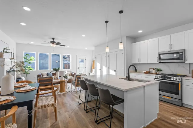 $554,999 | 2109 South Pacific Street, Boise, ID 83705