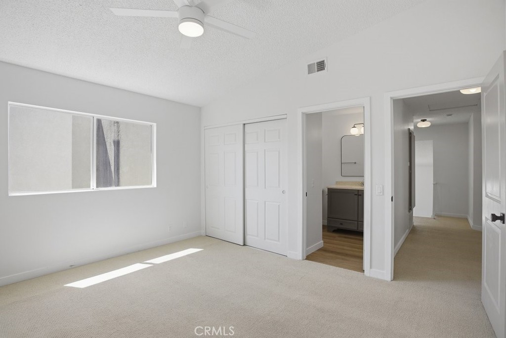 11560 Honeyglen Road Pacoima, CA 91331 - Photo 22 of 37