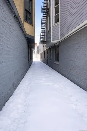 a view of entryway