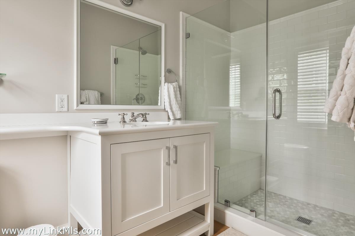 54 Fuller Street Edgartown, MA 02539 - Photo 17 of 31