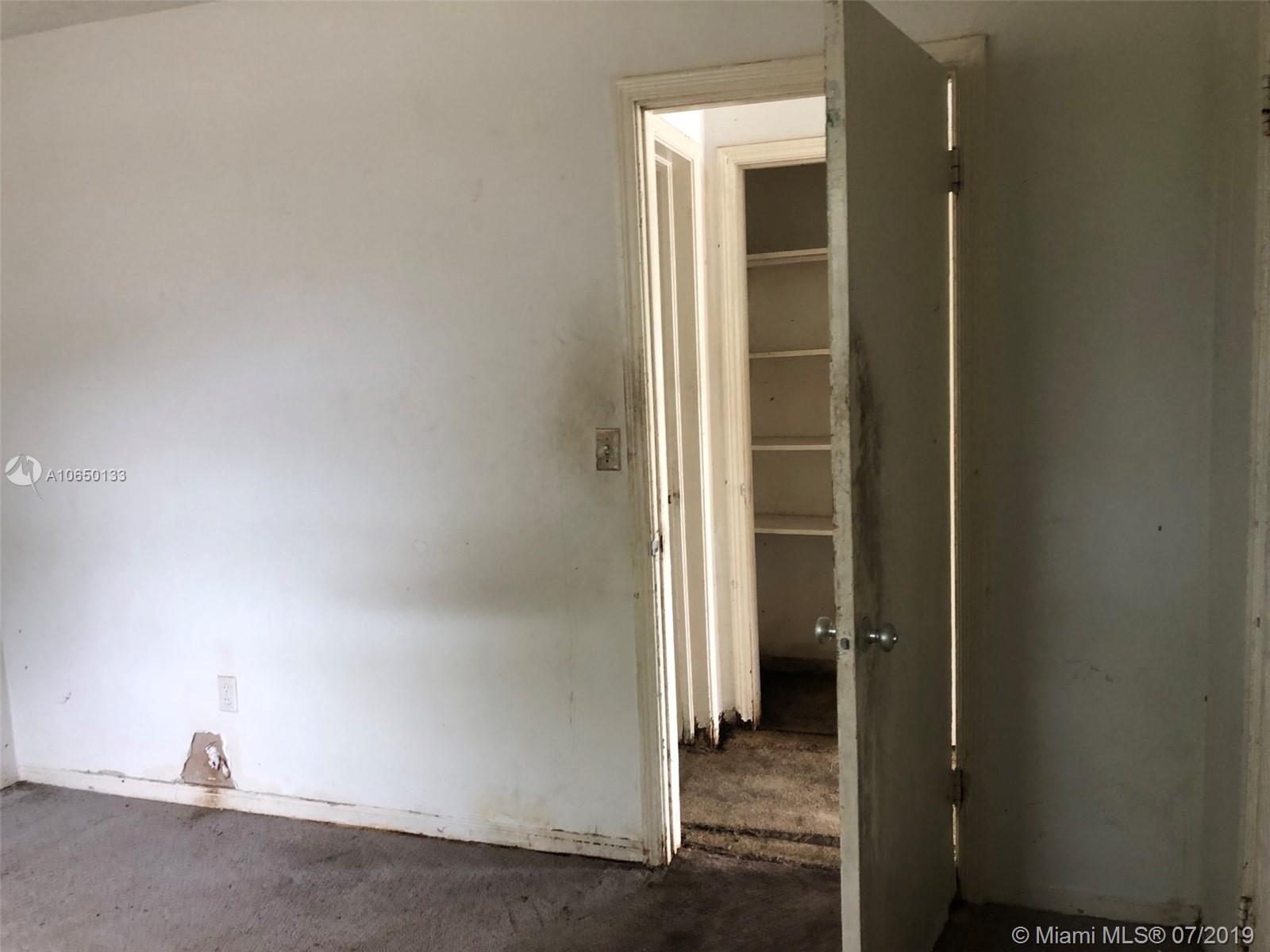 6316 Southwest 24th Street Miramar, FL 33023 - Photo 16 of 20