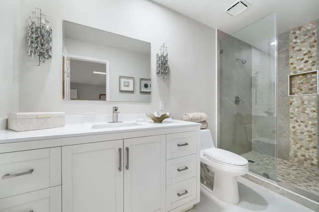 $1,075,000 | 198 Green Mountain Drive, Palm Desert, CA 92211