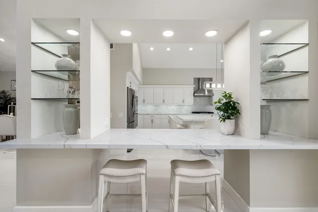 $1,075,000 | 198 Green Mountain Drive, Palm Desert, CA 92211