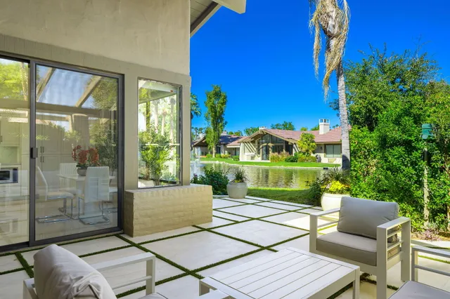 $1,075,000 | 198 Green Mountain Drive, Palm Desert, CA 92211