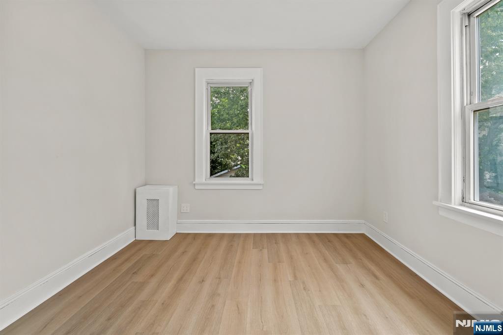 28 Riverside Place, Unit 2 Garfield, NJ 07026 - Photo 28 of 32 Gallery Image 28