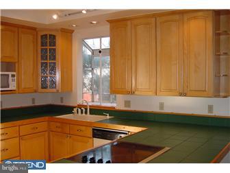 418 Norristown Road Horsham, PA 19044 - Photo 4 of 8 Kitchen