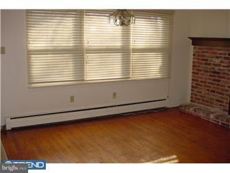 418 Norristown Road Horsham, PA 19044 - Photo 7 of 8 Living Room