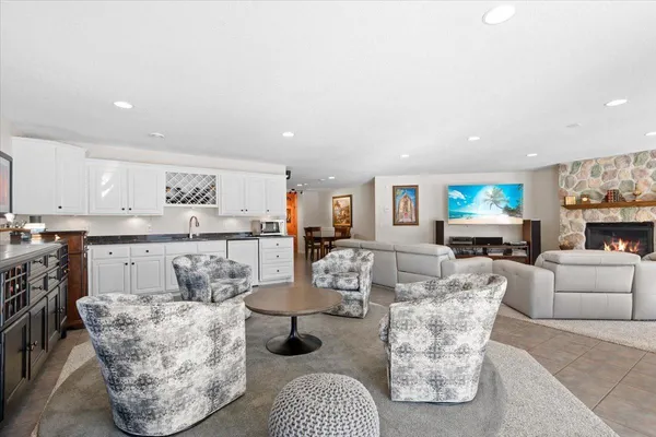 $1,150,000 | 102 Century Trail, Lino Lakes, MN 55014