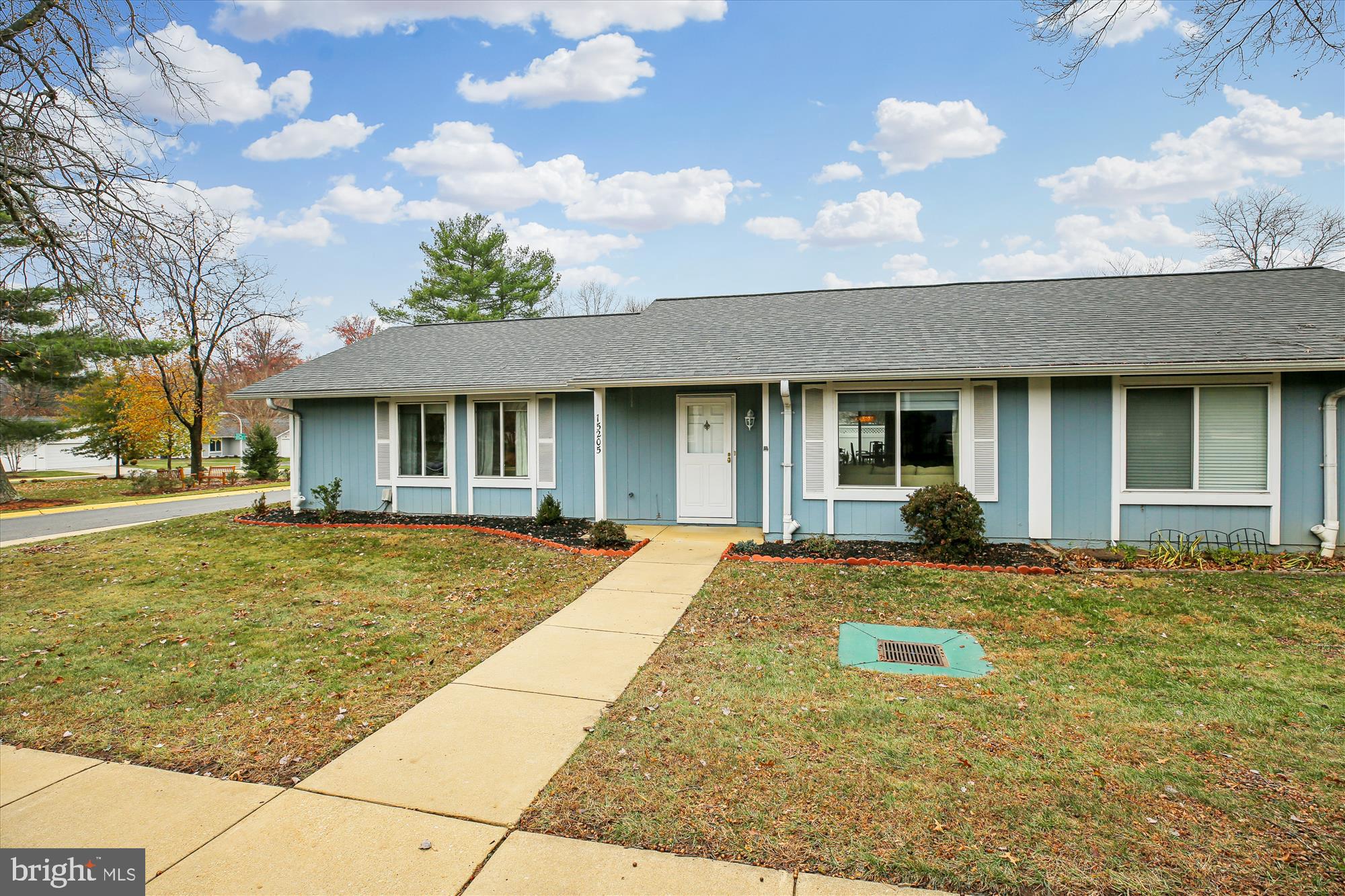 15205 Tottenham Terrace, Unit 24B Silver Spring, MD 20906 - Photo 2 of 33 a front view of a house with a garden