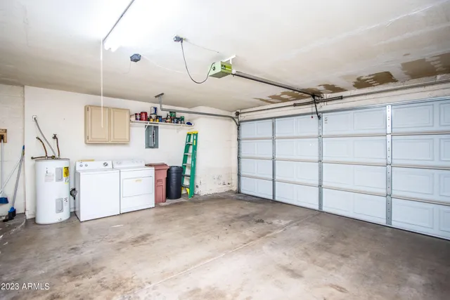 a view of a garage room