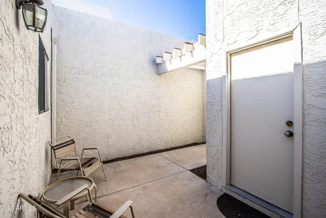 a view of utility room