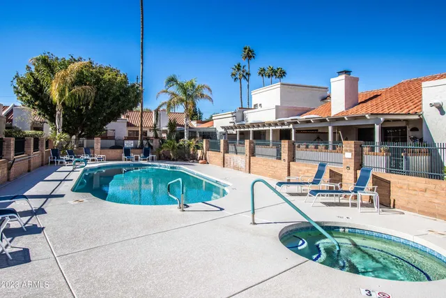 a house view with a outdoor space