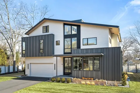 $3,399,000 | 95 Deerfield Road, Needham, MA 02492