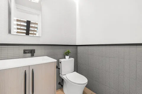 $3,399,000 | 95 Deerfield Road, Needham, MA 02492