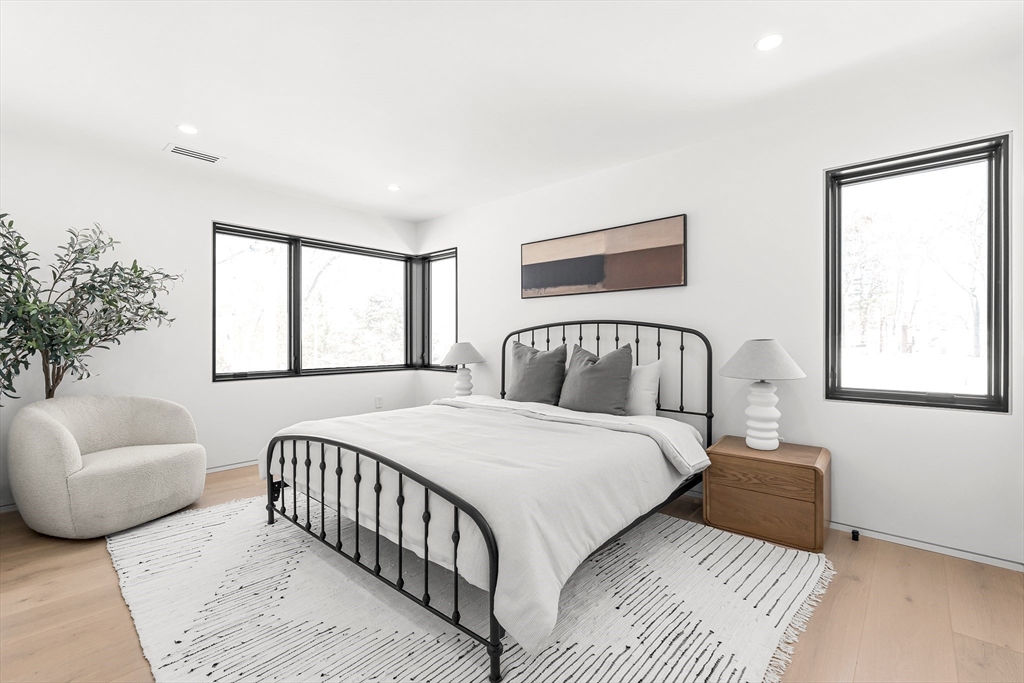 95 Deerfield Road Needham, MA 02492 - Photo 20 of 37