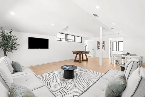 $3,399,000 | 95 Deerfield Road, Needham, MA 02492