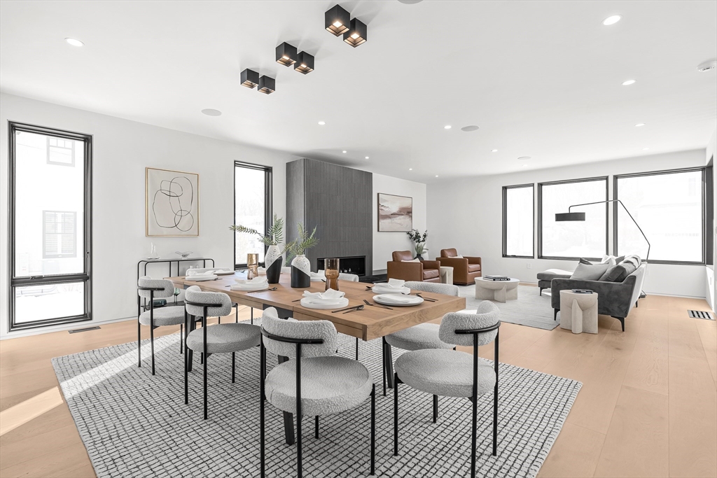 95 Deerfield Road Needham, MA 02492 - Photo 5 of 37